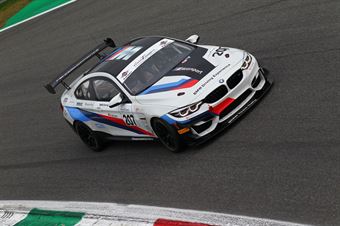 Fascicolo Guerra (BMW Team Italia,BMW M4 GT4 #207)208 , CAMPIONATO ITALIANO GRAN TURISMO