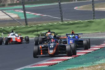 Fittipaldi Emerson Jr, Tatuus F.4 T421 Van Amersfoort Racing #17, ITALIAN F.4 CHAMPIONSHIP