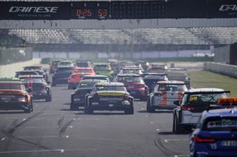 Start race 1, TCR ITALY TOURING CAR CHAMPIONSHIP 