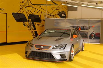 Presentazione Seat Leon Cup Racer, TCR ITALY TOURING CAR CHAMPIONSHIP 
