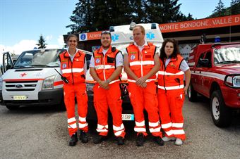 Emanuele, Elisa, Masimoe Ilaria   ambulanza postazione 44, CAMPIONATO ITALIANO VELOCITÀ MONTAGNA
