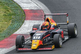 Edgar Janny, Tatuus F4 T 014 Abarth #17, Van Amersfoort Racing, ITALIAN F.4 CHAMPIONSHIP